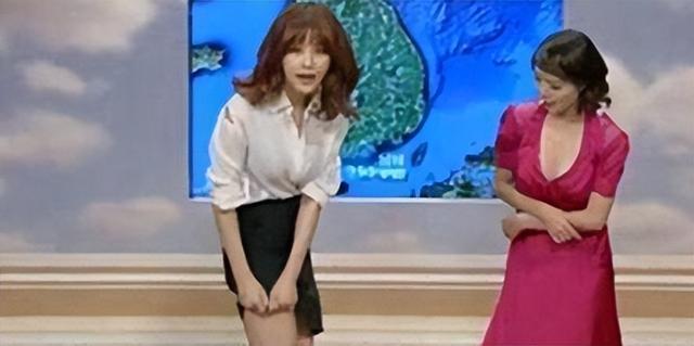 韩国女星穿衣无下限，尺度大到网友直呼：留一块遮羞布吧！