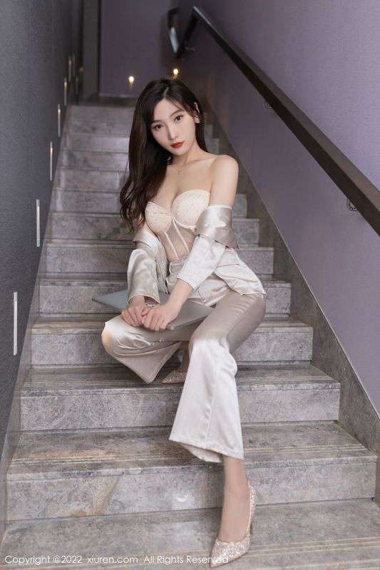 女友小薇的暑期打工体验