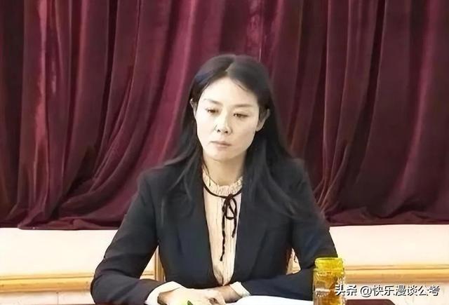 45岁副厅级美女为升官搞权色交易，与40多名官员有染，恬不知耻！