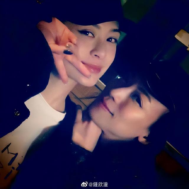 梦幻联动！阿娇贾静雯罕见同框，与王心凌陈若仪等小聚全是美女