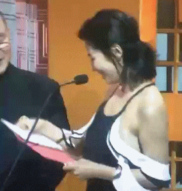 裙下走光、肩带滑落、假晕摔倒,内娱红毯让女星玩明白了,太社死