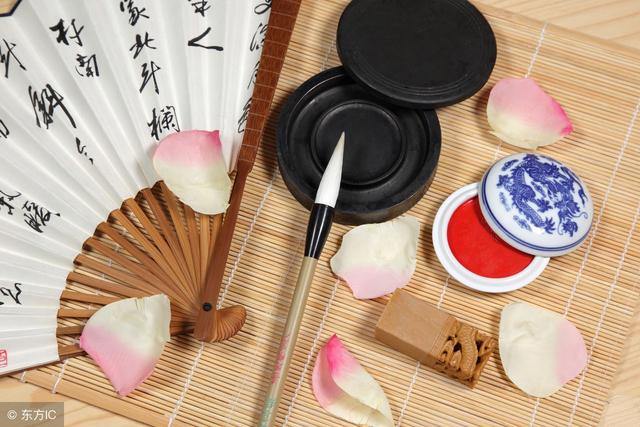 红笔书写名字不好！用红笔书写名字原来有这些说法！