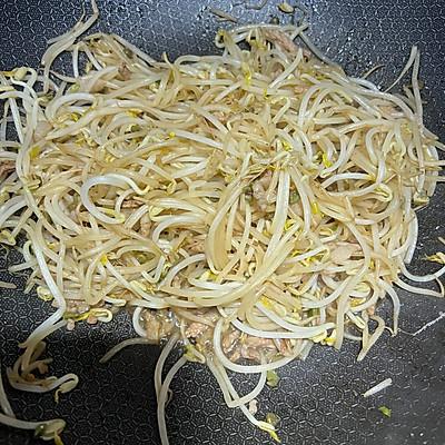 简单快手又下饭的粉条银芽吃起来那叫一个香