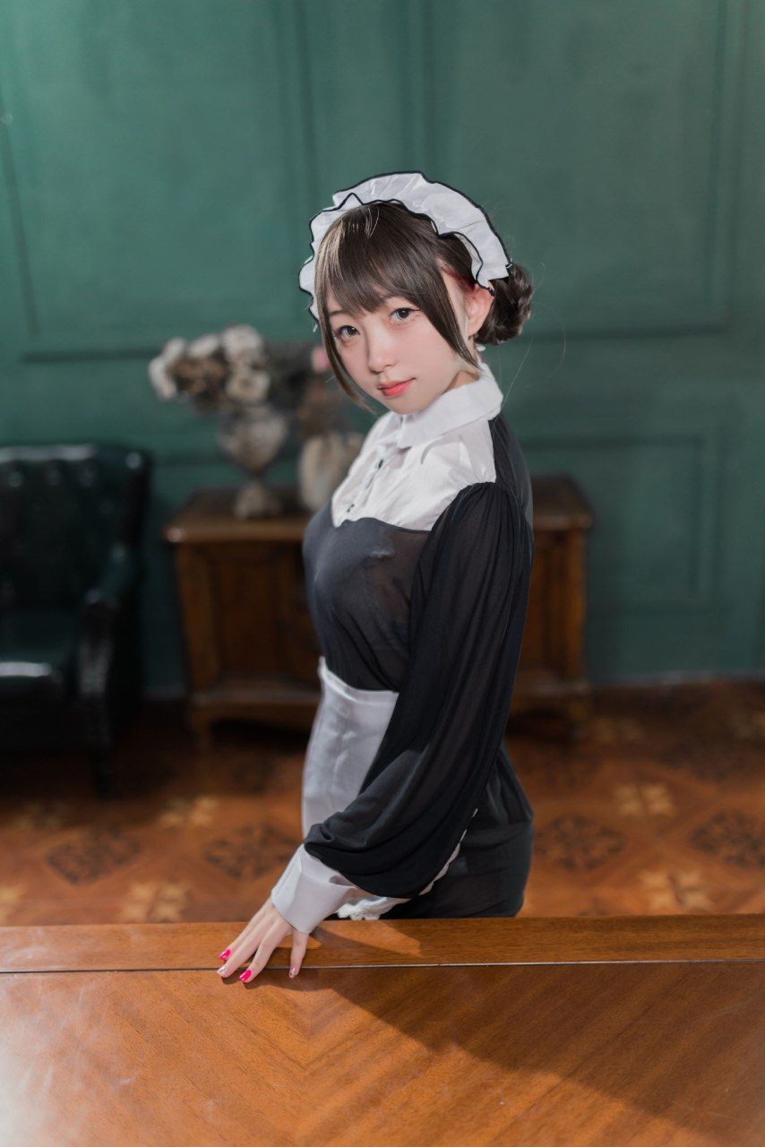 花铃 黑丝透明短裙女仆