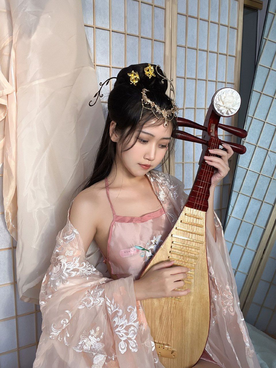 不呆猫 古风温泉人妻