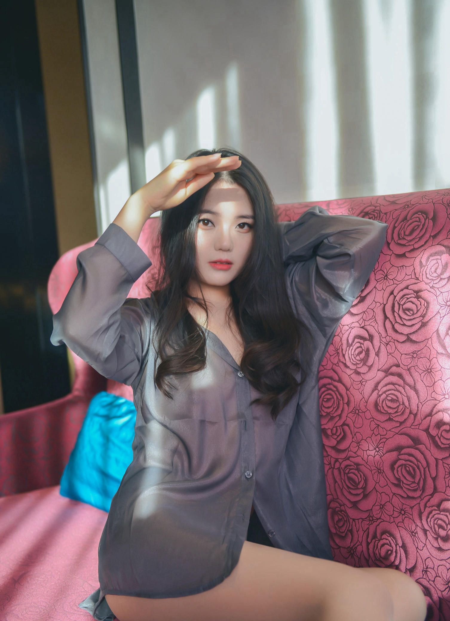清纯妹子滑润美腿