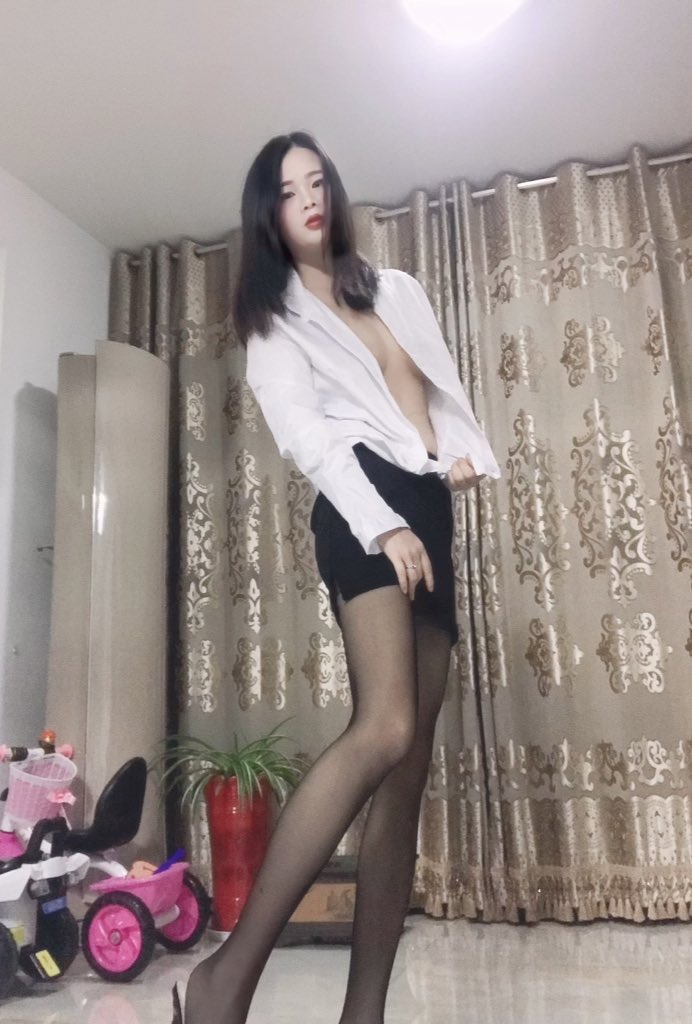 人妻女友的秘密图片 2