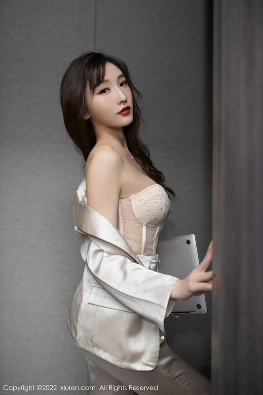 亲表妹在订婚前被我肏了-【2024年4月更新】