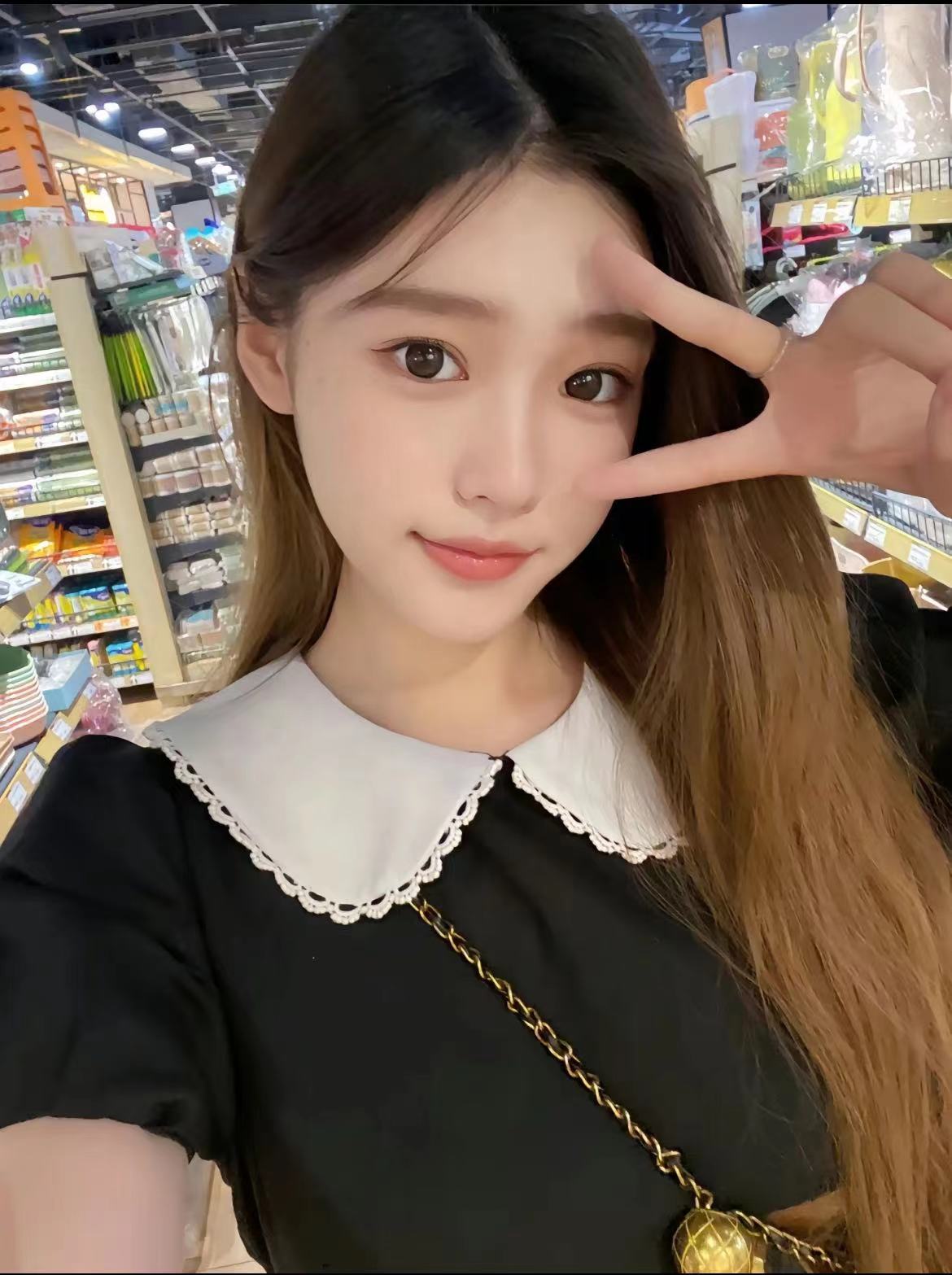 爱上女高的一天 感觉女高穿什么衣服 都很情趣,跳舞蹈的02年学妹“我真没见过这么嫩的”跟现实发差太大