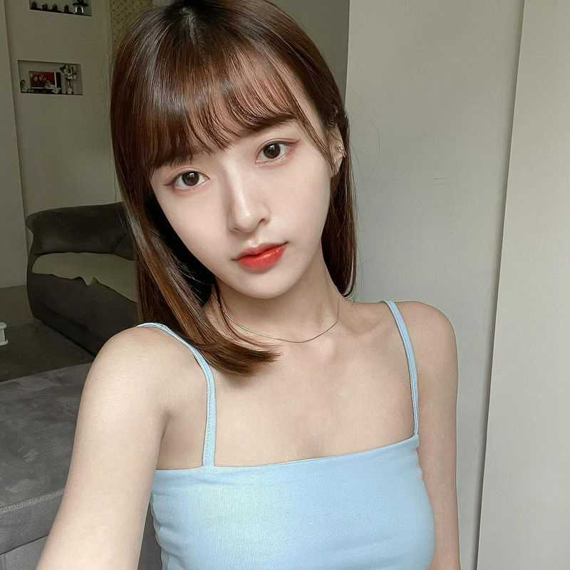 我和女友莉莉-【2024年5月更新】