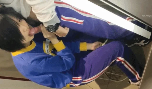 母子乱L把妈妈操了两次一次喝醉另一次好像下药了导致妈妈跟他关系决裂目前作者跑路中