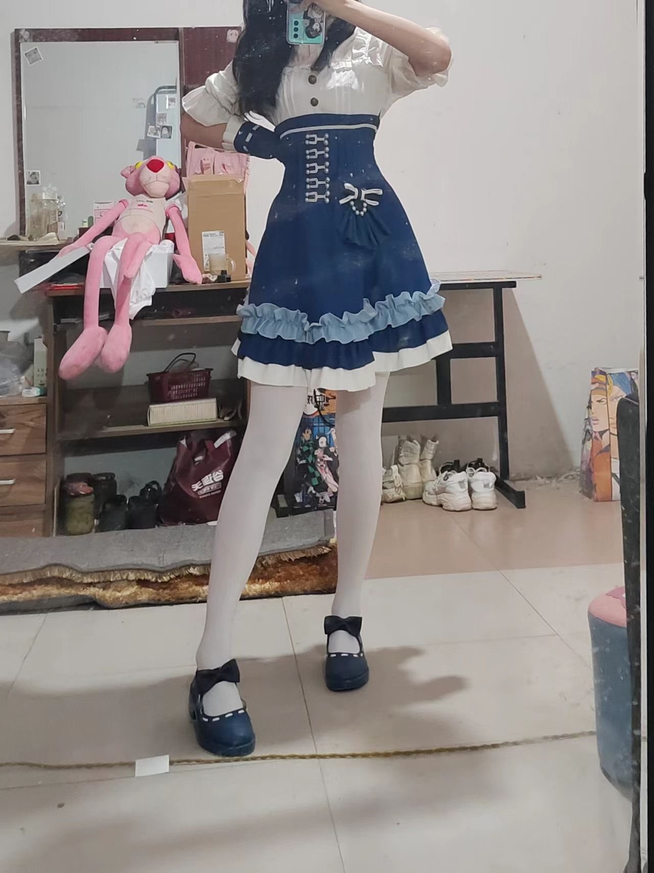 jk短裙学妹 皮肤白皙吹弹可破 纯欲系少女活力四射 粗大阳具速攻紧致嫩穴 挺翘圆润蜜臀