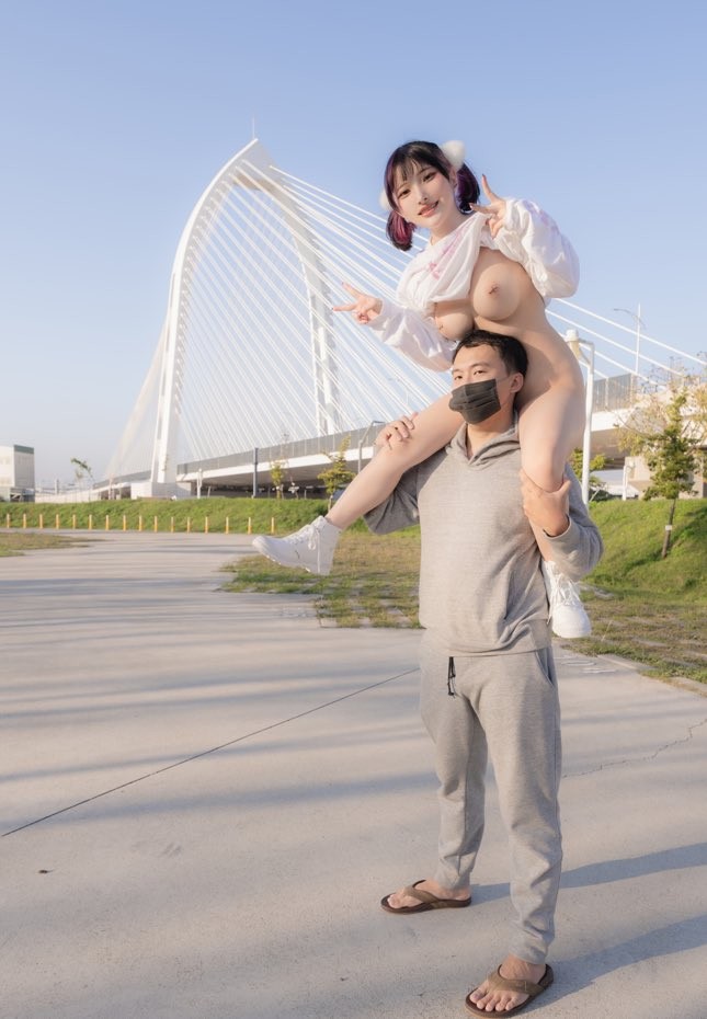 〖重磅推荐❤️清纯大学生〗00后女大学生 即清纯又风骚 纷纷嫩嫩的肌肤 水嫩一线天白虎嫩B 活力四射