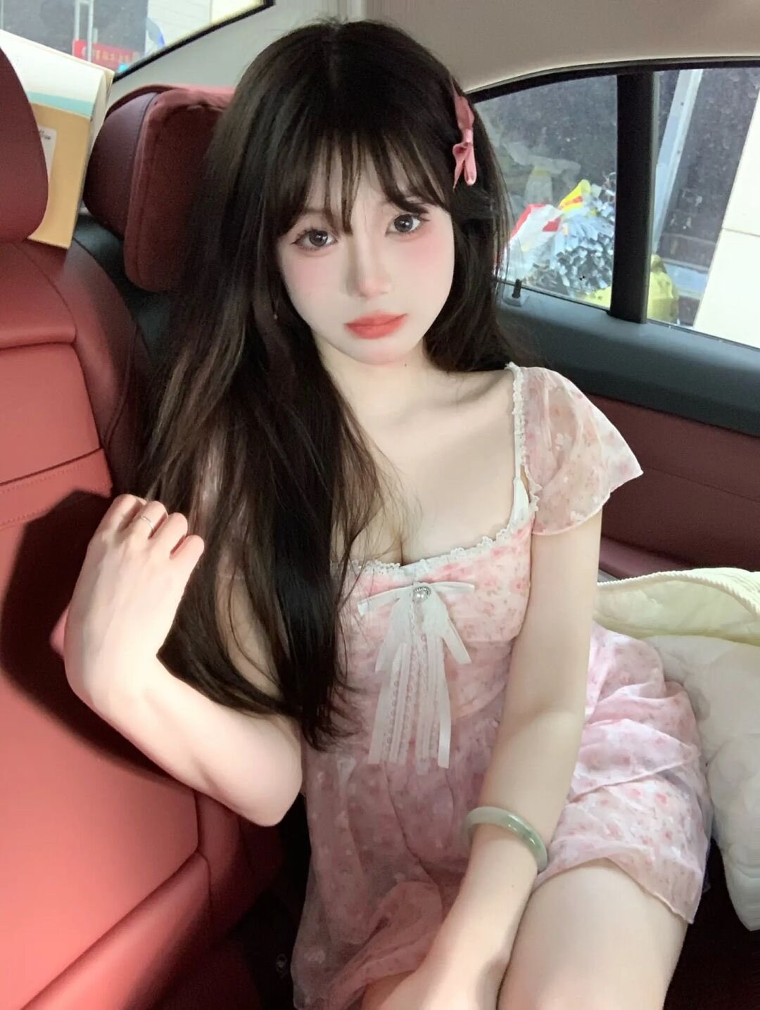 白白嫩嫩小可爱 猛烈的干学生妹 看她爽到不行的小脸蛋真棒 大吊配小穴两人一起爽
