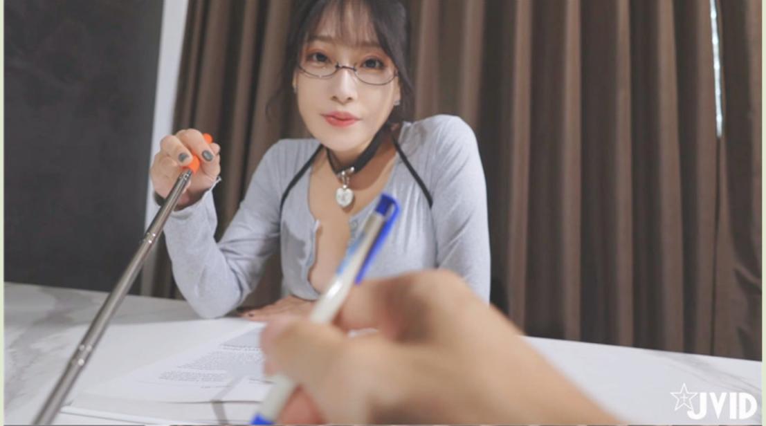 “波妮”超狂爆乳痴女系指导教师❤️奖励学员脱光光任揉乳-情不自禁爱爱后深喉吞精